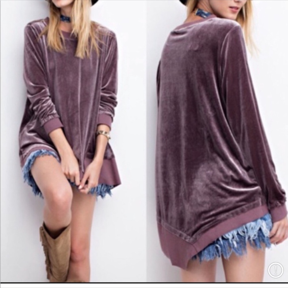 NEW LISTING‼️EASEL Tunic - Picture 7 of 16